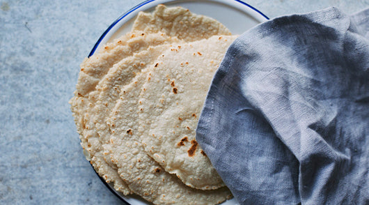 Hjemmebagte Tortillas af Masa Harina